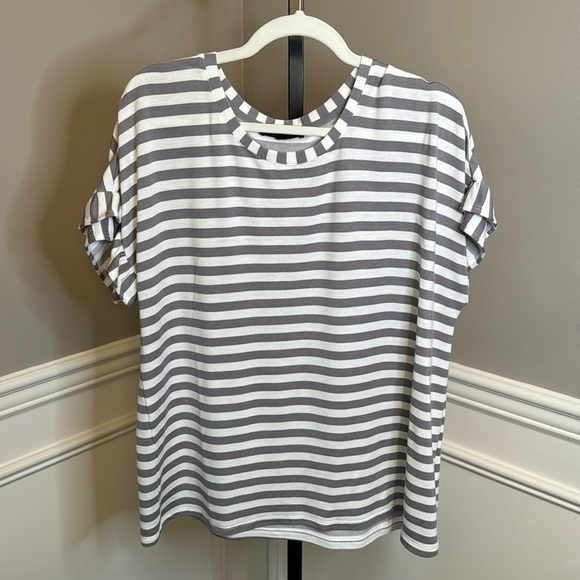 Jane + Delancey striped flutter sleeve T-shirt size extra large - Picture 1 of 5